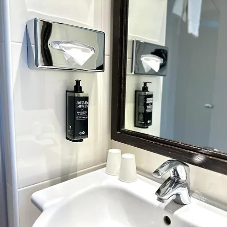 Ibis Styles Centre Gare Hotel 3*